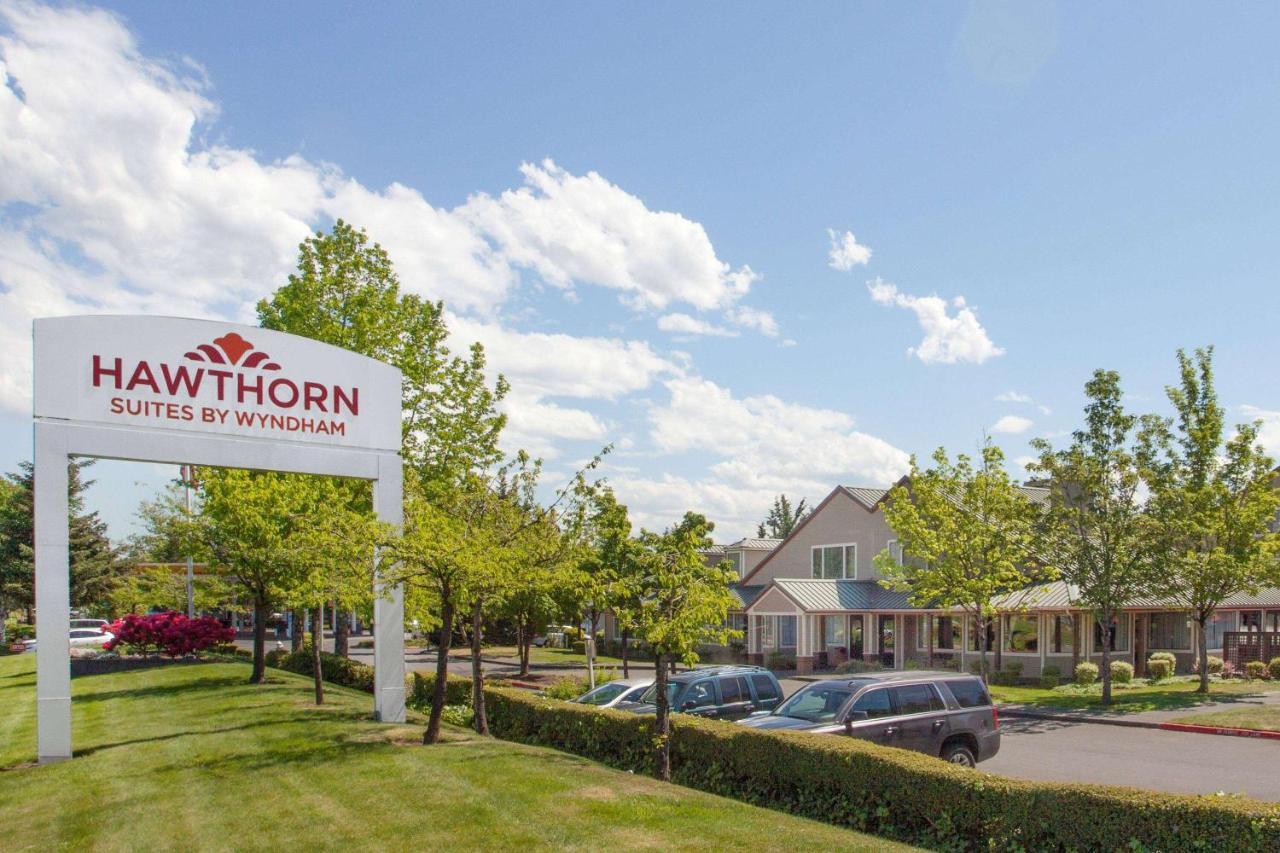 Hawthorn Suites By Wyndham Kent, Wa Exteriér fotografie